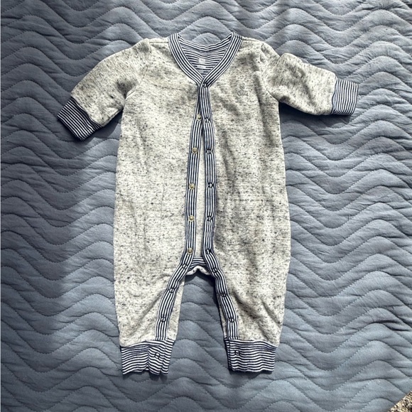 Baby Gap Bundle - Picture 5 of 6